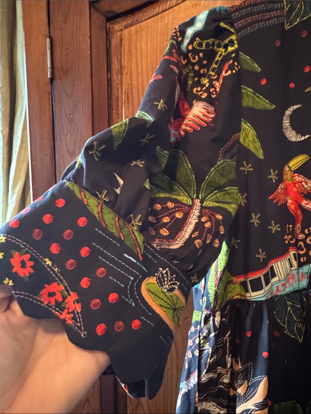 EUC FARM RIO ANTHROPOLOGIE PUFF SLEEVE BUTTONDOWN BLACK TROPICAL MAXI DRESS. M - Picture 5 of 17